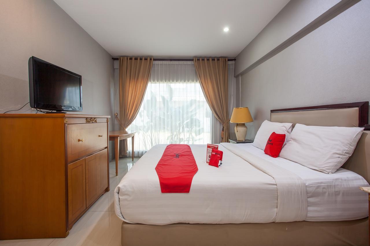 Reddoorz Plus @ Hr Muhammad 수라바야 외부 사진